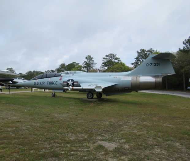 F-104 STARFIGHTER AIRCRAFT MEMORIAL