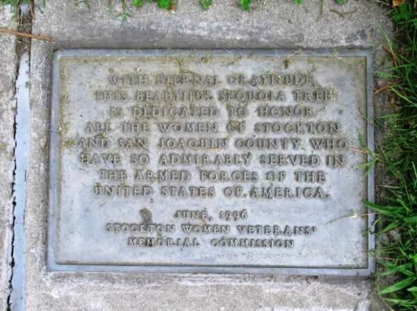 STOCKTON WOMEN VETERANS’ TREE MEMORIAL PLAQUE