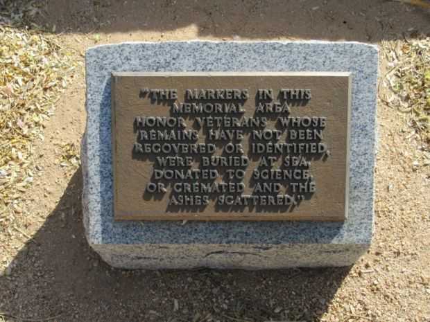 UNIDENTIFIED VETERANS WAR MEMORIAL PLAQUE