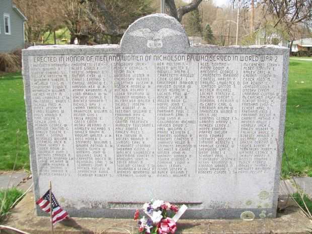 NICHOLSON PA. WORLD WAR 2 MEMORIAL CLOSE UP