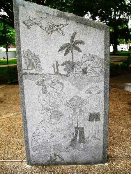 FREDERICK COUNTY VIETNAM VETERANS MEMORIAL STONE H