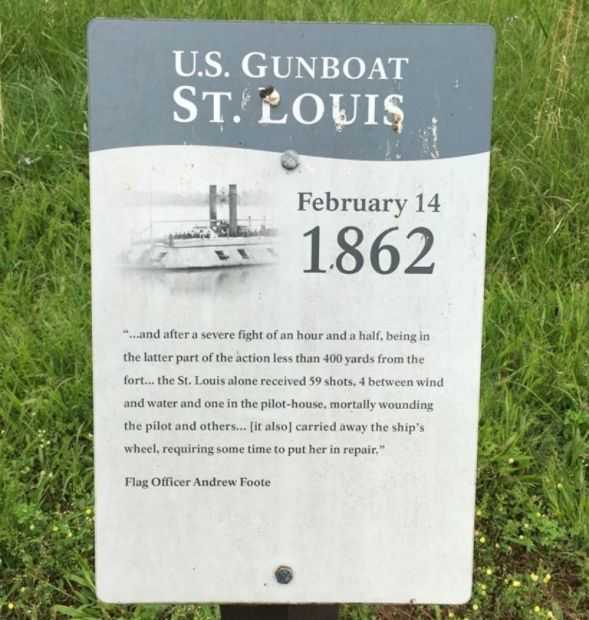 U.S. GUNBOAT ST. LOUIS WAR MEMORIAL PLAQUE
