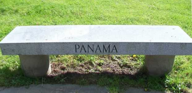 MONTROSE WAR VETERANS MEMORIAL FLAGPOLE BENCH B
