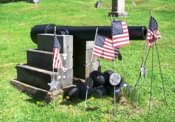 HARFORD CEMETERY CIVIL WAR MEMORIAL CANNON