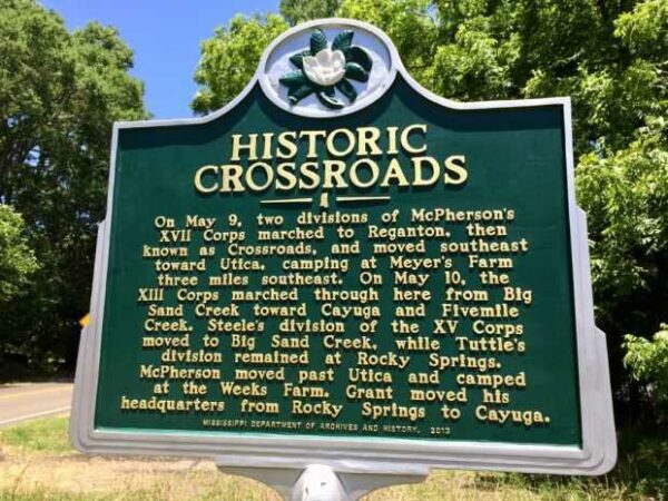 HISTORIC CROSSROADS WAR MEMORIAL MARKER