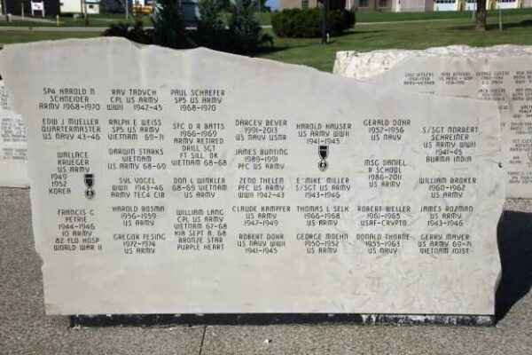 CHILTON VETERANS MEMORIAL HONOR ROLL WALL T