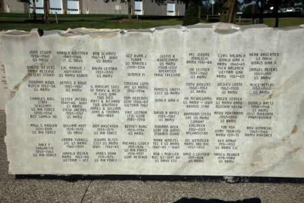 CHILTON VETERANS MEMORIAL HONOR ROLL WALL P