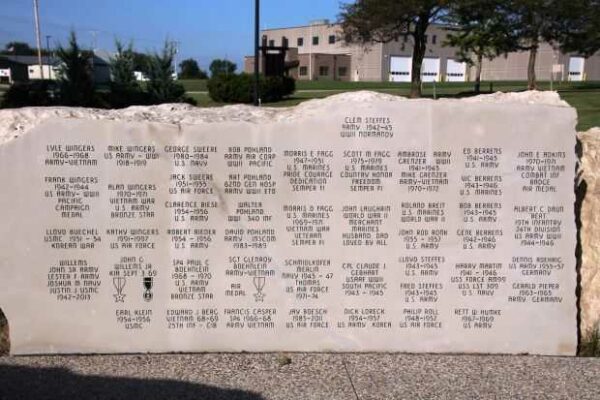 CHILTON VETERANS MEMORIAL HONOR ROLL WALL L