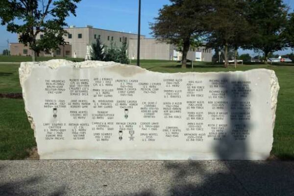 CHILTON VETERANS MEMORIAL HONOR ROLL WALL J