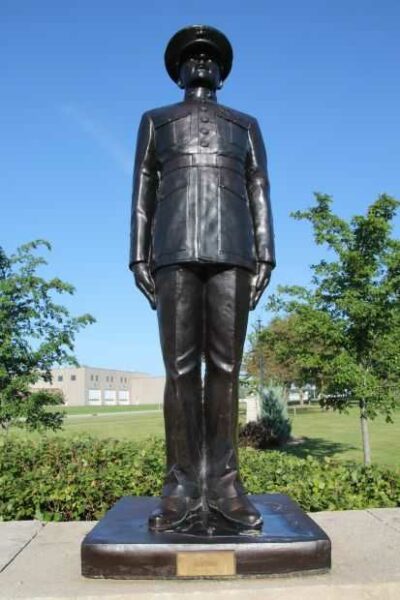 CHILTON VETERANS MEMORIAL STATUE F
