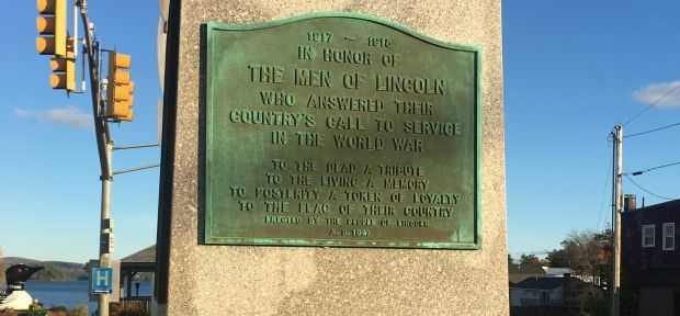 LINCOLN WORLD WAR MEMORIAL PLAQUE A