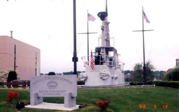 NATIONAL SUBMARINE MEMORIAL