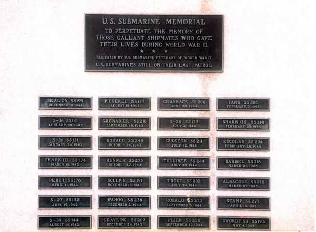 NATIONAL SUBMARINE MEMORIAL PLAQUES