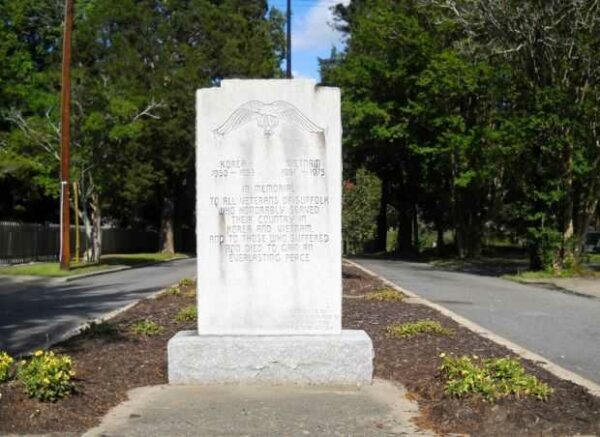 SUFFOLK KOREA AND VIETNAM WAR MEMORIAL
