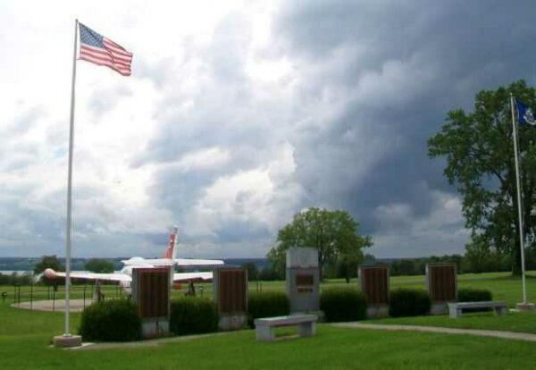 SAMPSON NAVY MEN HONOR ROLL MEMORIAL