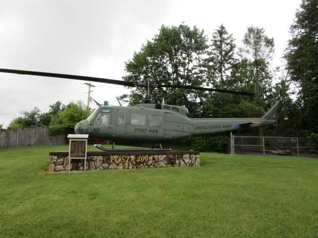 BELL HUEY UN-1H HELICOPTER MEMORIAL
