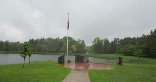 VIET NAM VETERANS MEMORIAL GROVE