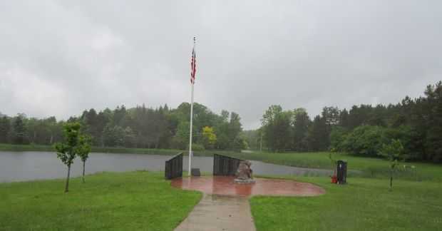 VIET NAM VETERANS MEMORIAL GROVE