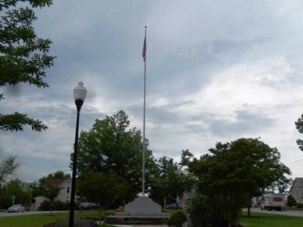 PARKVILLE WAR VETERANS MEMORIAL FLAGPOLE