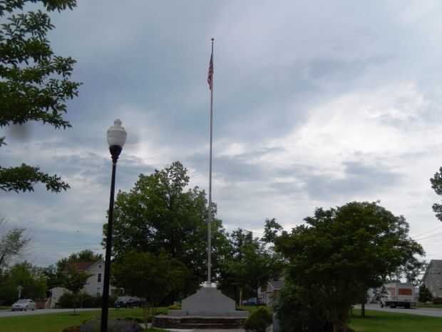PARKVILLE WAR VETERANS MEMORIAL FLAGPOLE