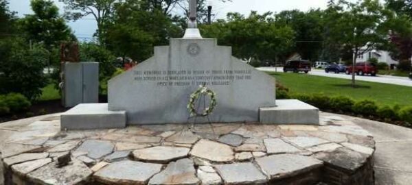 PARKVILLE WAR VETERANS MEMORIAL FLAGPOLE BASE FRONT
