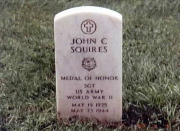 JOHN C. SQUIRES MEDAL OF HONOR MEMORIAL GRAVE STONE