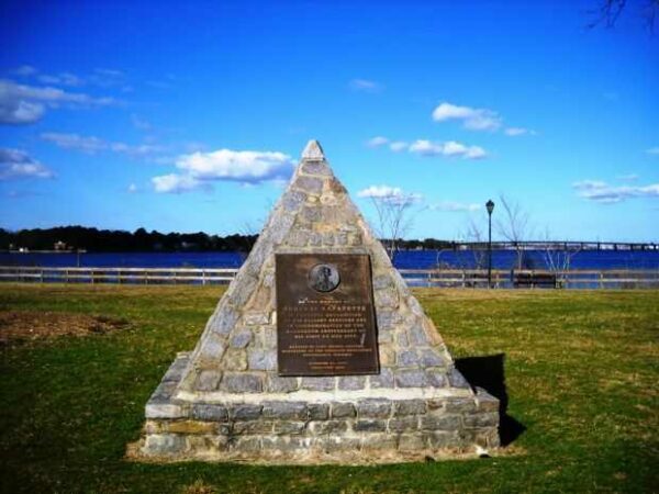 GENERAL LAFAYETTE MEMORIAL