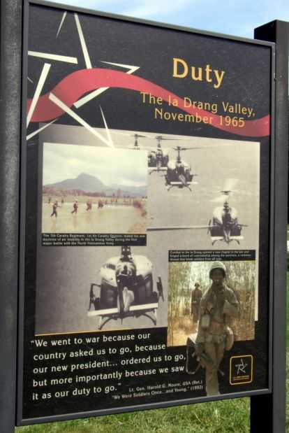 DUTY THE IA DRANG VALLEY WAR MEMORIAL PANEL