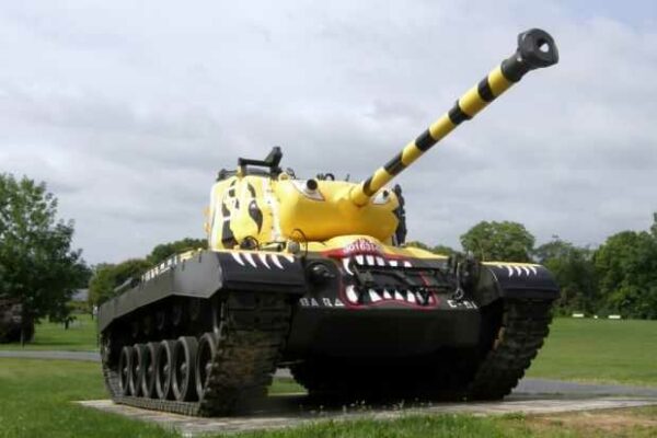 “TIGERS IN SUPPORT” WAR MEMORIAL TANK