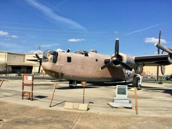44TH BOMB GROUP (H) WAR MEMORIAL AIRCRAFT