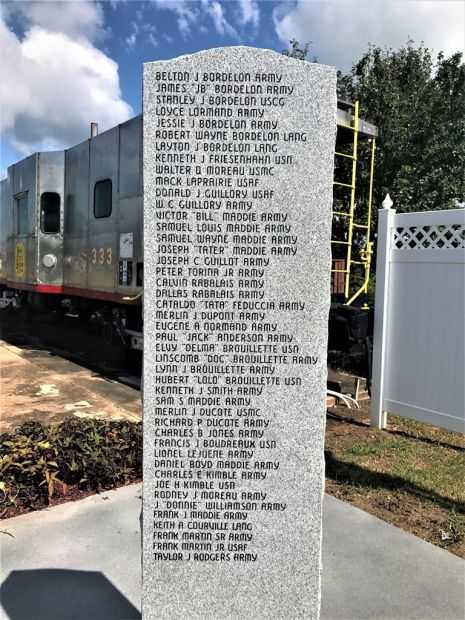 SIMMESPORT VETERANS MEMORIAL HONOR ROLL STONE B