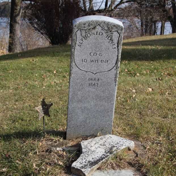 ALPHONZO JONES MEMORIAL CEMETERY STONE