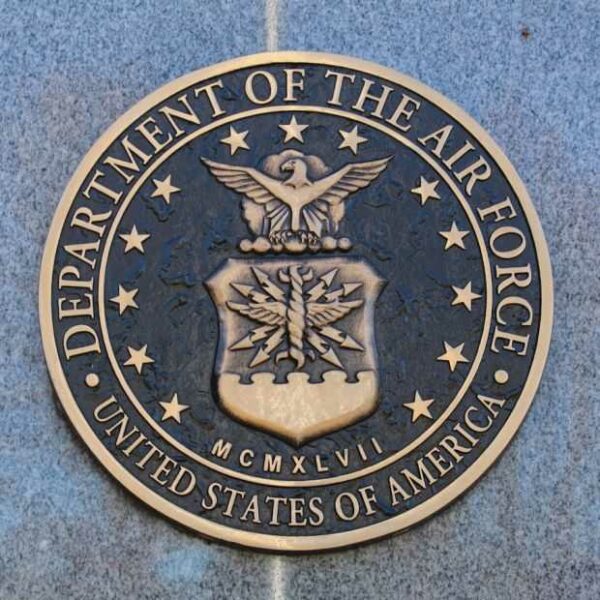 FORT ATKINSON VETERANS MEMORIAL MEDALLION D