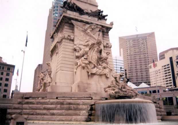 INDIANAPOLIS SOLDIERS’ AND SAILORS’ MONUMENT LEFT SIDE