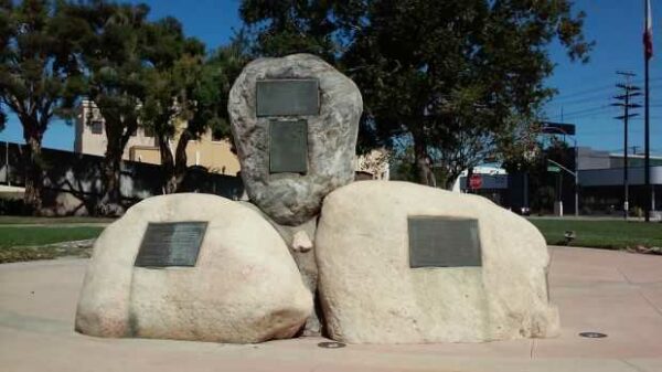 THE BATTLE OF LA MESA WAR MEMORIAL