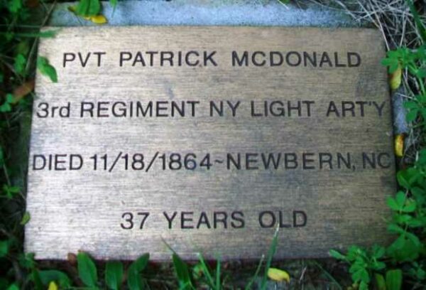 PVT PATRICK MCDONALD WAR MEMORIAL CENOTAPH