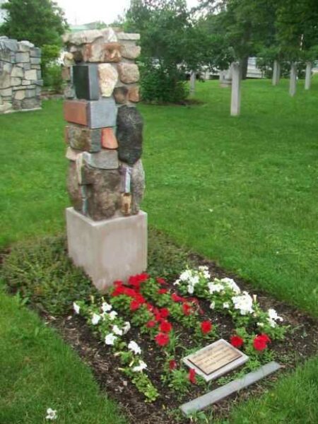AMERICAN CIVIL WAR MEMORIAL NORTH-SOUTH CENOTAPH