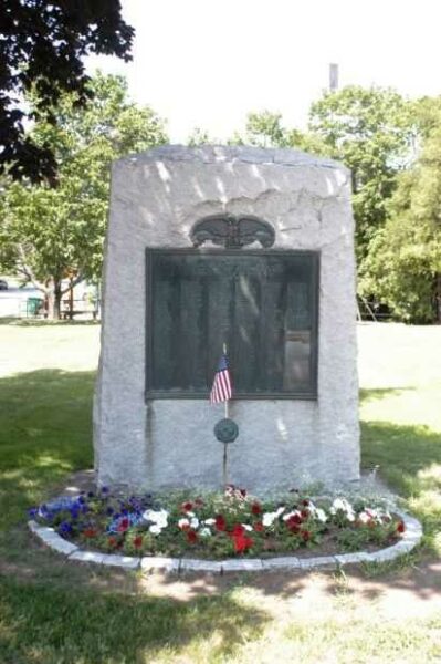 HAMPTON WORLD WAR II ROLL OF HONOR MEMORIAL