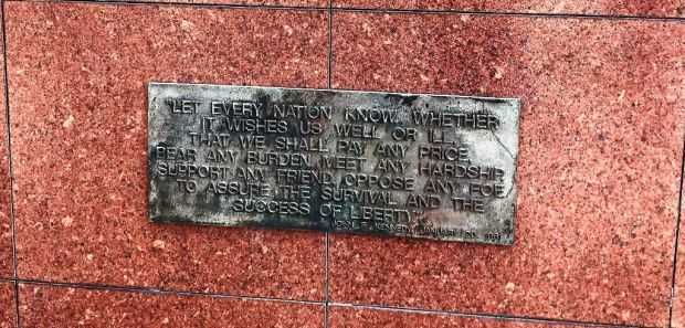 LOUISIANA’S VIETNAM VETERANS MEMORIAL PLAQUE A