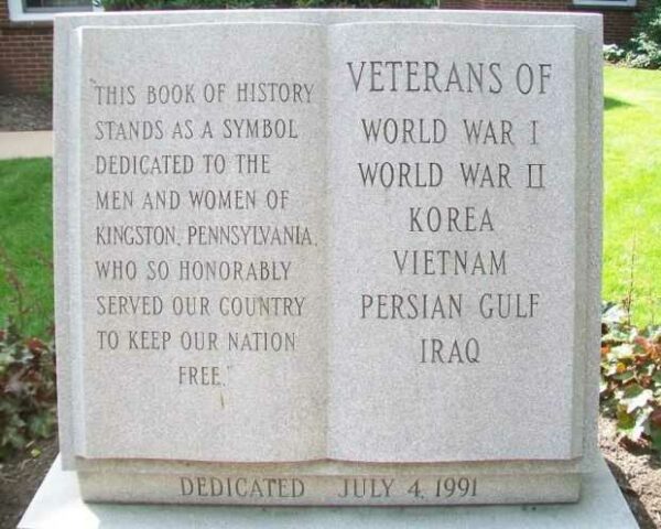 KINGSTON WAR VETERANS MEMORIAL BOOK