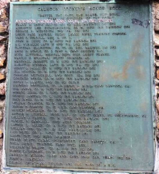 CALHOUN COUNTY GREAT WORLD WAR MEMORIAL PLAQUE B