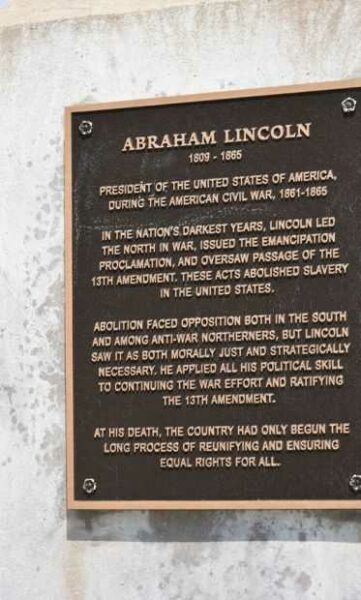ABRAHAM LINCOLN 1809-1865 MEMORIAL PLAQUE