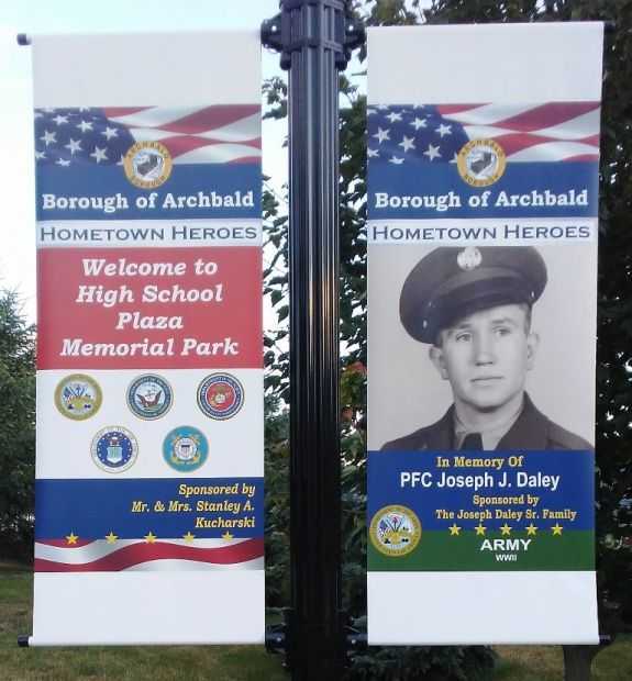 HIGH SCHOOL PLAZA MEMORIAL PARK BANNERS