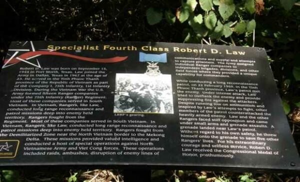SPECIALIST FOURTH CLASS ROBERT D. LAW MEDAL OF HONOR MEMORIAL PLAQUE