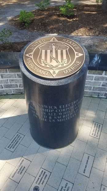 HONOR AMERICA’S VETERANS MEMORIAL BOLLARD F