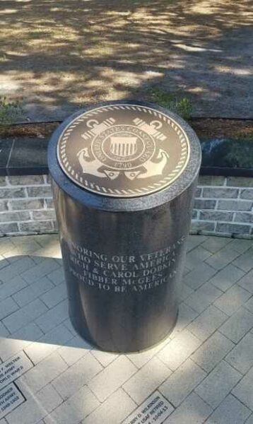 HONOR AMERICA’S VETERANS MEMORIAL BOLLARD E