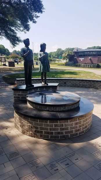 HONOR AMERICA’S VETERANS MEMORIAL STATUES