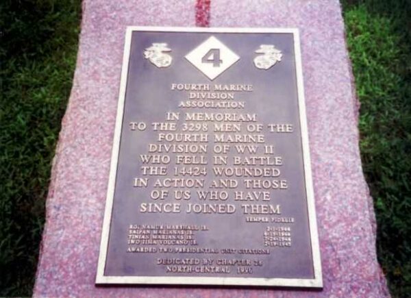 FOURTH MARINE DIVISION WAR MEMORIAL PLAQUE