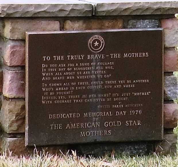 THE AMERICAN GOLD STAR MOTHERS MEMORIAL PLAQUE