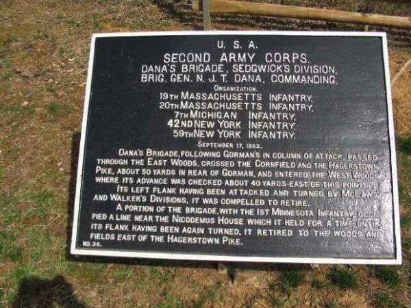 SECOND ARMY CORPS WAR MEMORIAL PLAQUE XI